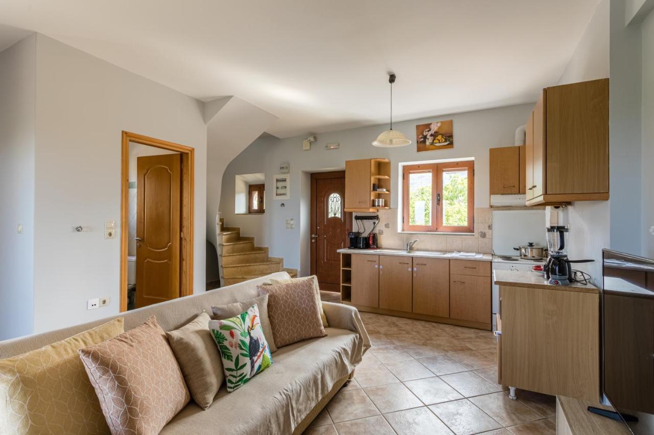 Chioureas Apartments Léfktro Kültér fotó