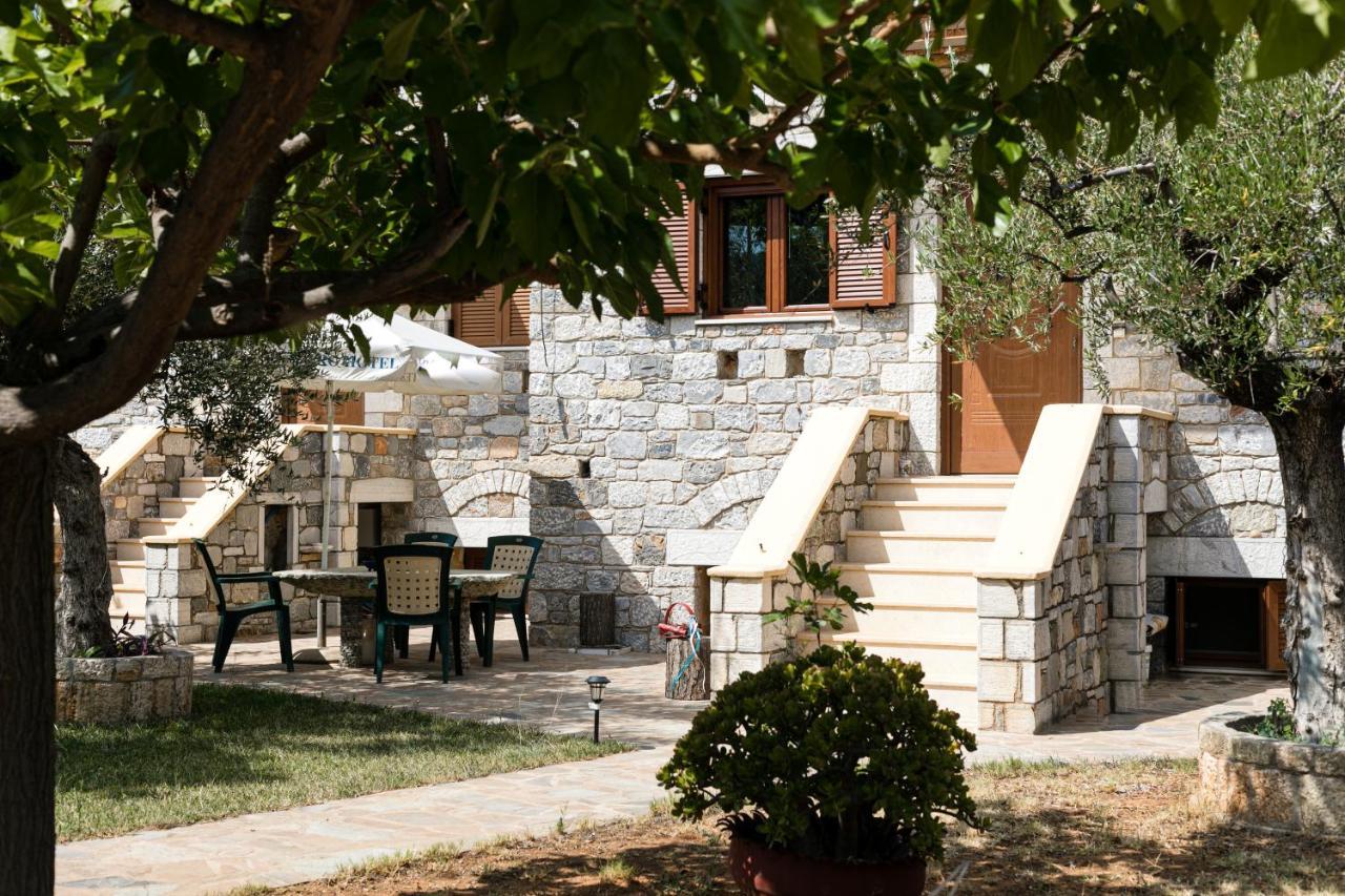 Chioureas Apartments Léfktro Kültér fotó