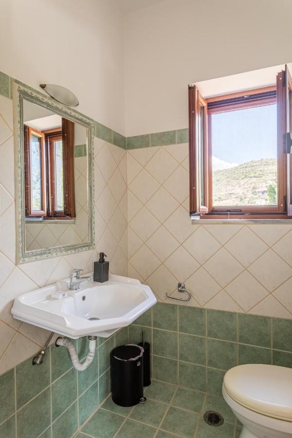 Chioureas Apartments Léfktro Kültér fotó