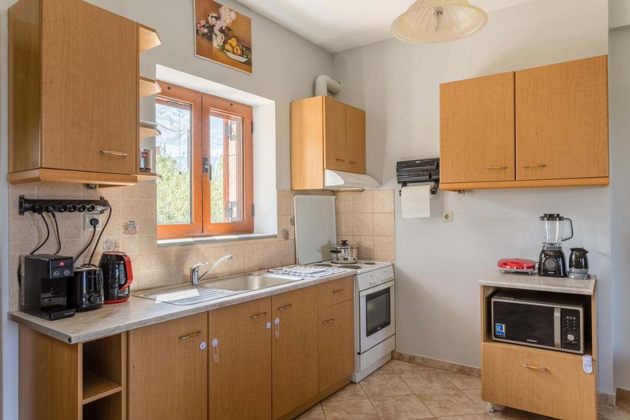 Chioureas Apartments Léfktro Kültér fotó