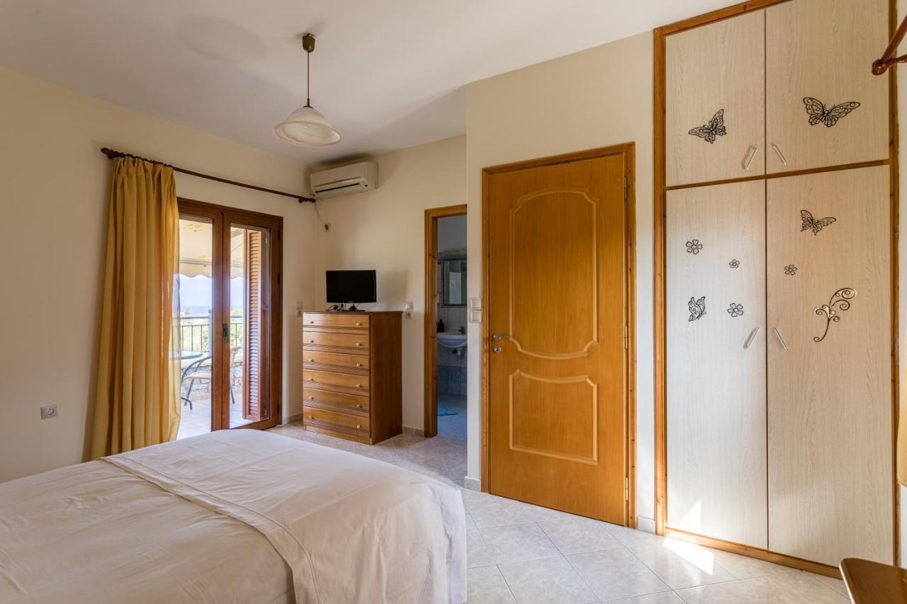 Chioureas Apartments Léfktro Kültér fotó