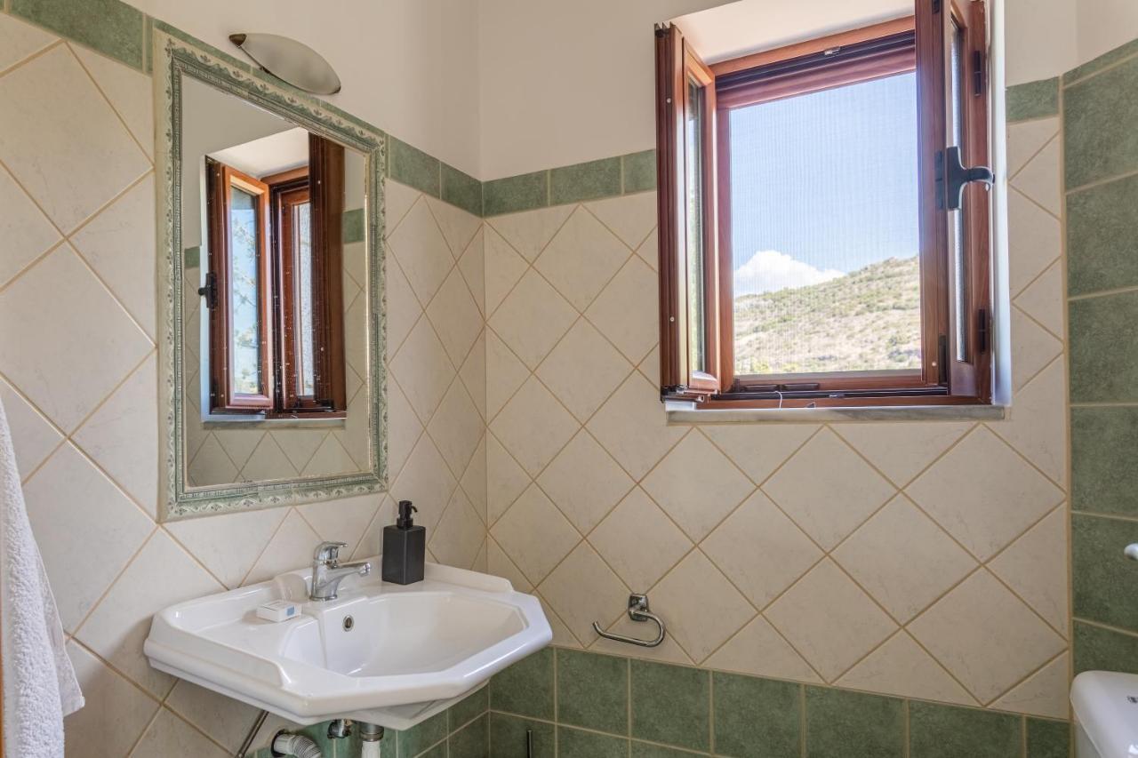 Chioureas Apartments Léfktro Kültér fotó