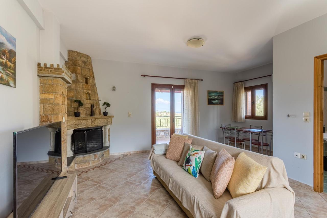 Chioureas Apartments Léfktro Kültér fotó